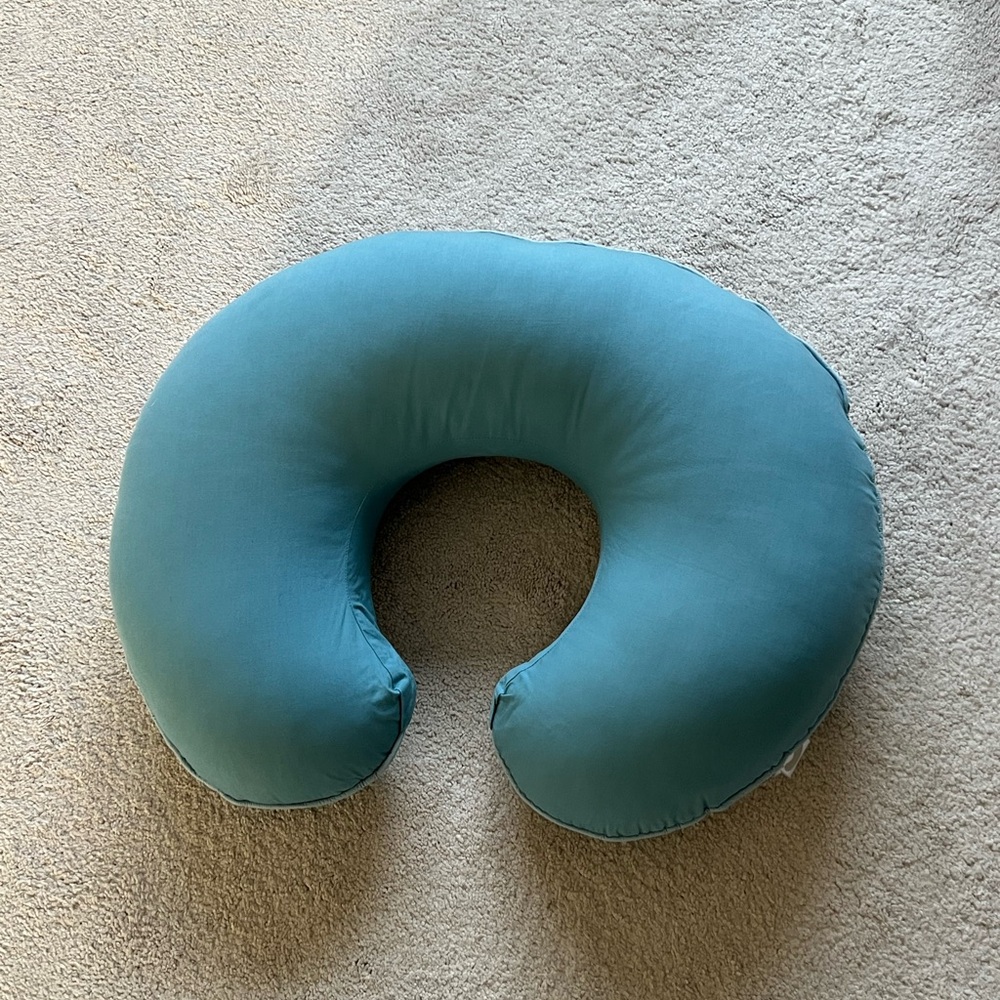 BOPPY blue breastfeeding pillow GUC